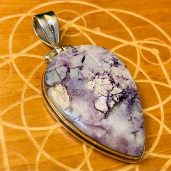Banded Amethyst pendent - Picture 2 of 9